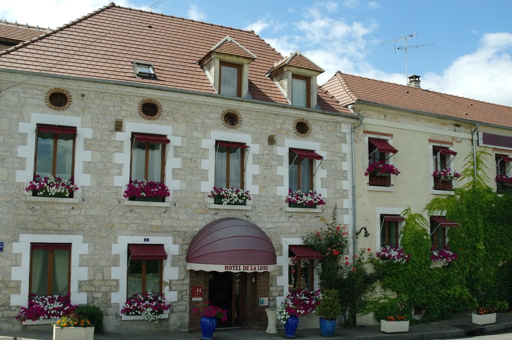 Hotel De La Loire Saint-Satur 외부 사진