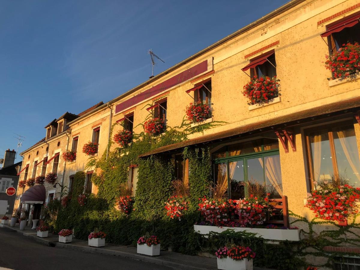 Hotel De La Loire Saint-Satur 외부 사진